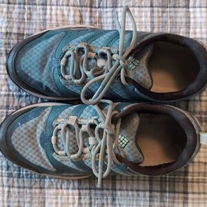 Columbia shoes